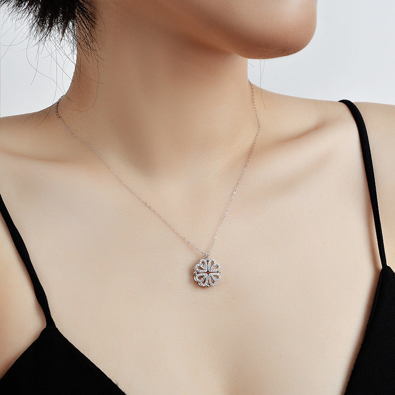Zirconia Clover Necklace