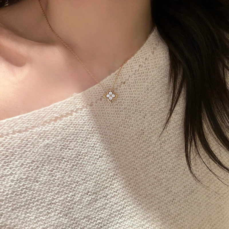 Crystal Clover Necklace