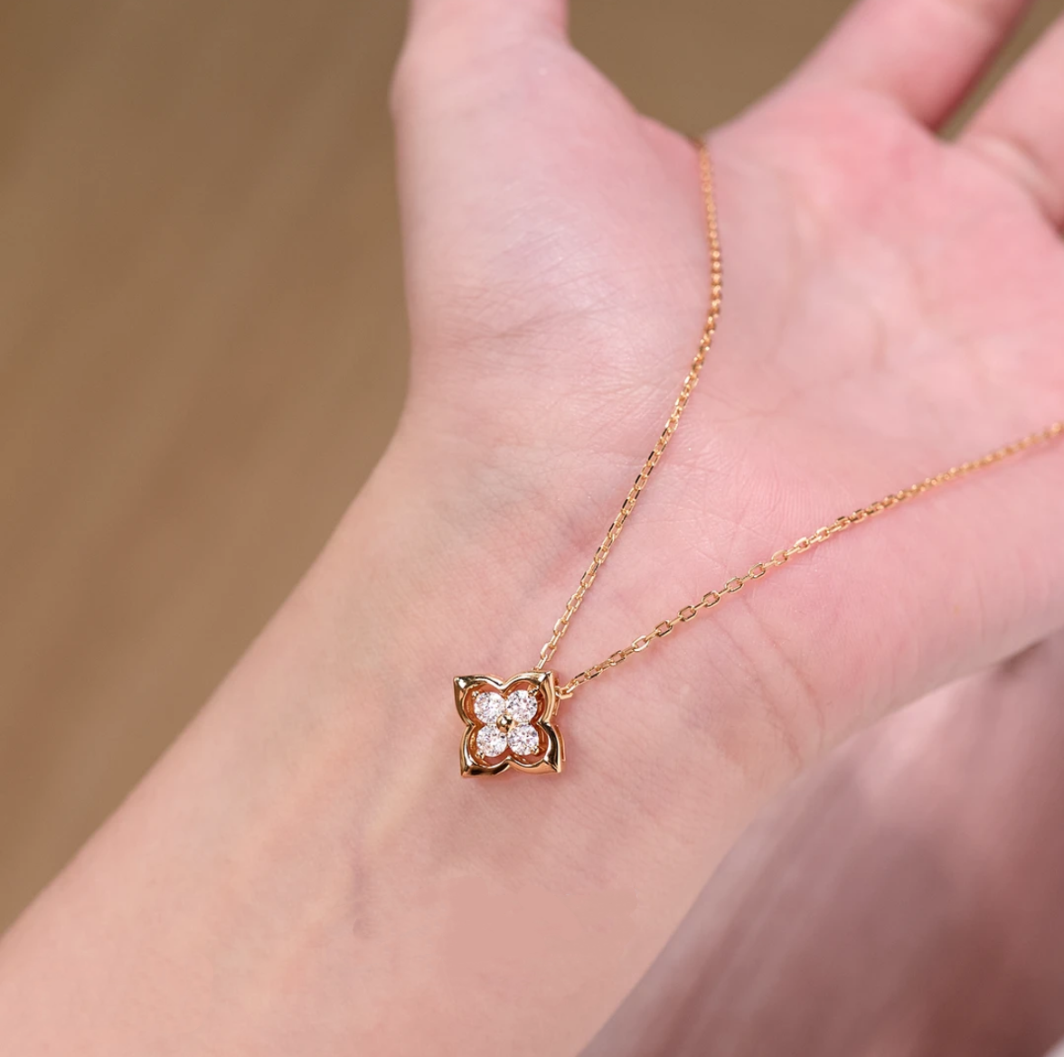 Crystal Clover Necklace