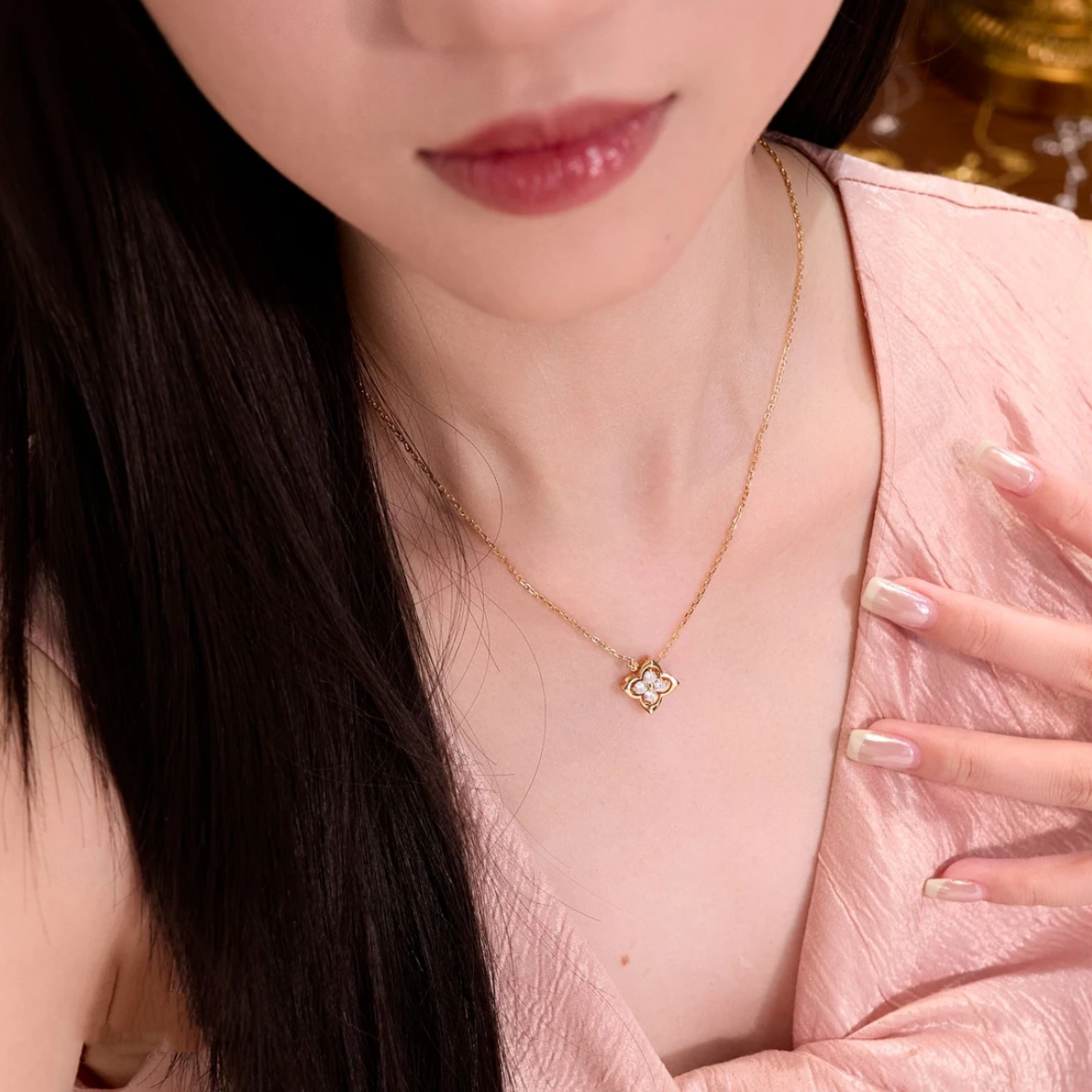 Crystal Clover Necklace