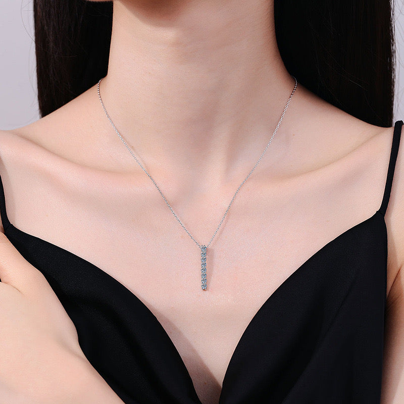Glittering Line Necklace