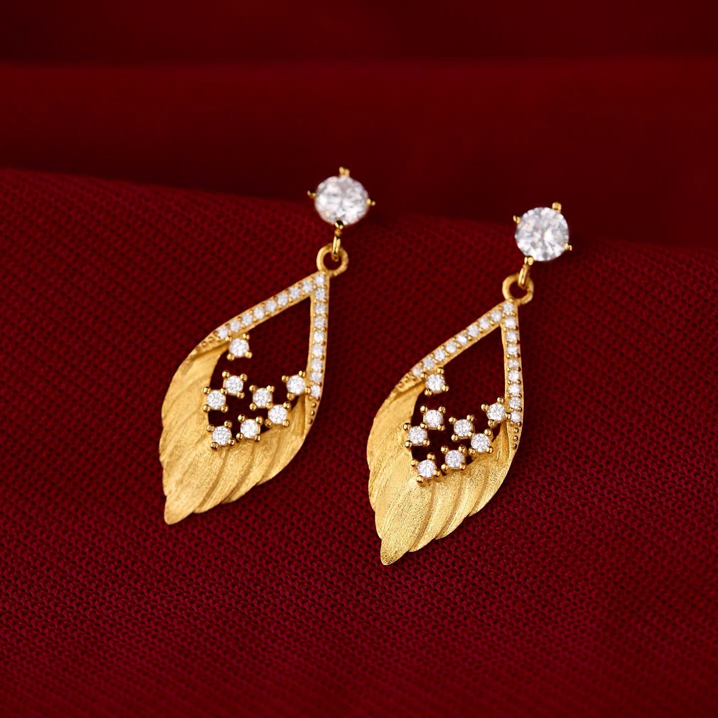 Golden Feather Spark Earrings