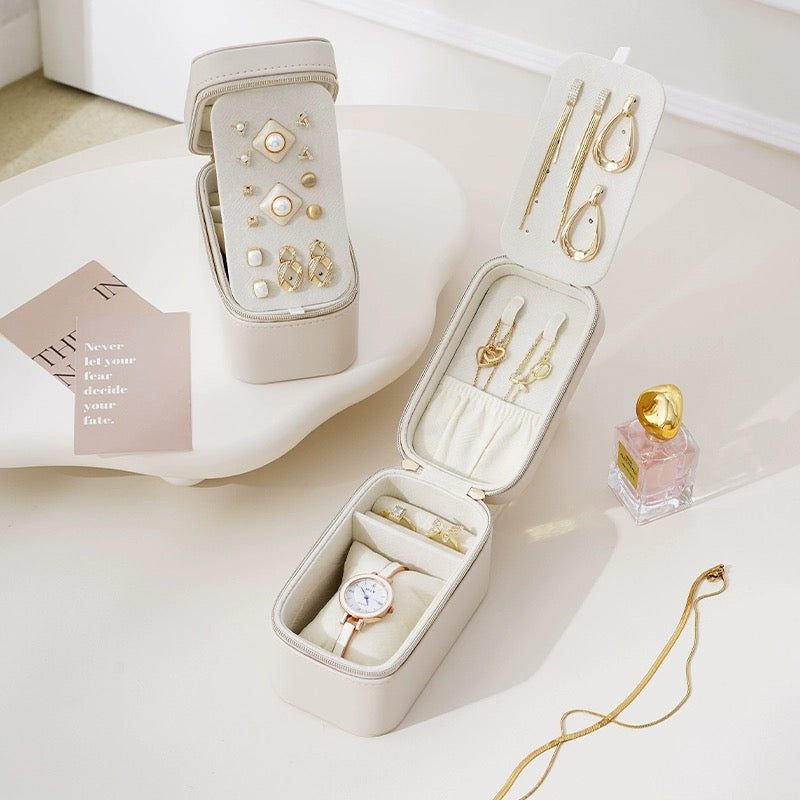 Slim Jewelry Organizer