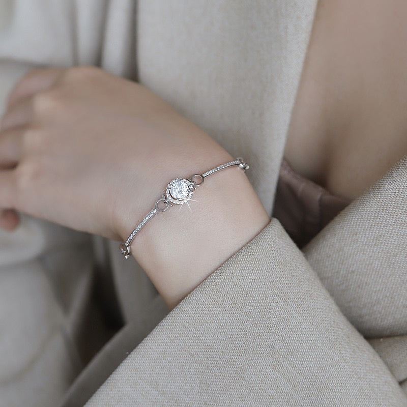 Radiant Round Bracelet