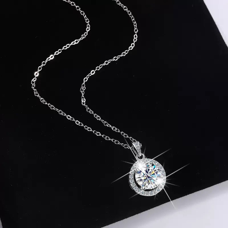 Radiant Round Necklace